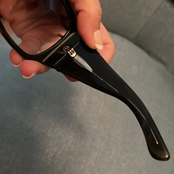Gucci Sunglasses - Picture 5 of 6